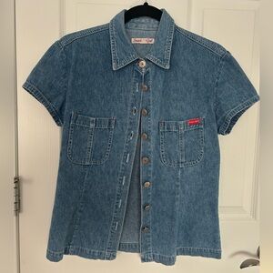 Smart Girl Vintage 90’s Denim Short Sleeve Button Down Shirt